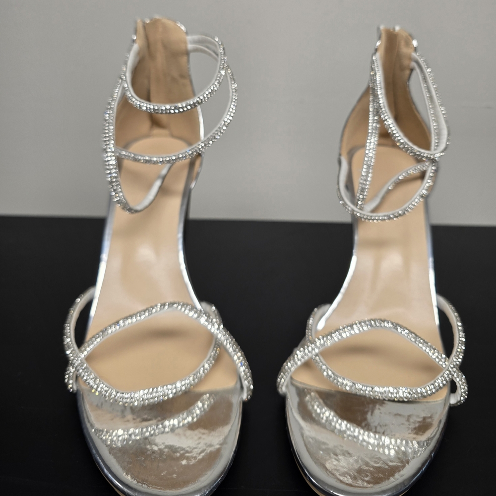 Glamorous Silver Strappy Women's Heels Sz 9.5
